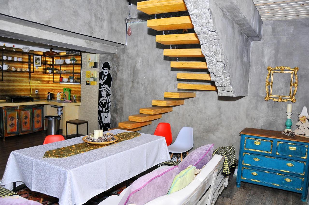 Art House Sweet Home Shymkent Eksteriør billede