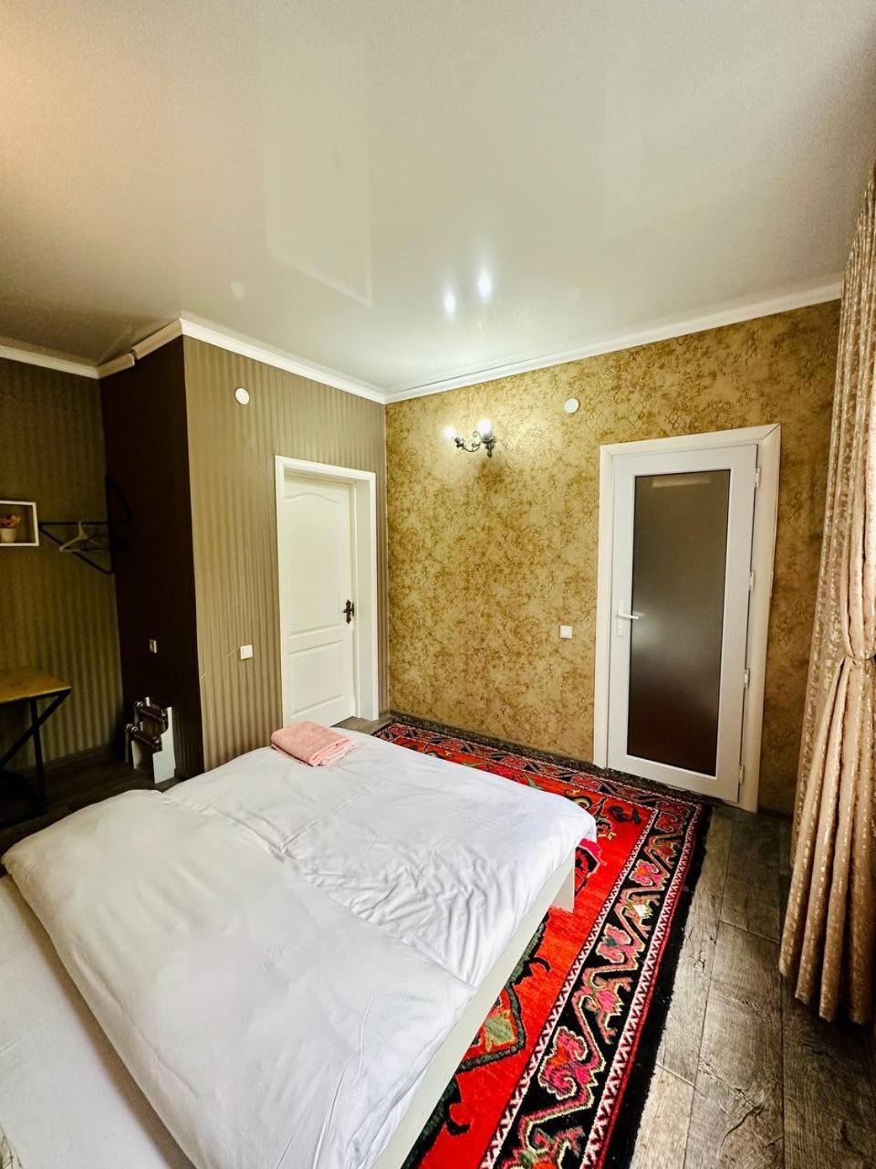 Art House Sweet Home Shymkent Eksteriør billede