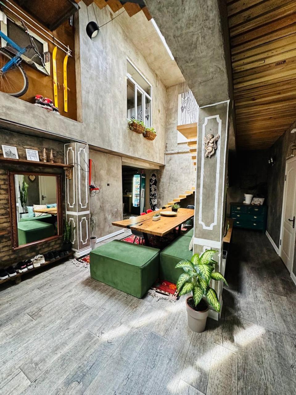 Art House Sweet Home Shymkent Eksteriør billede