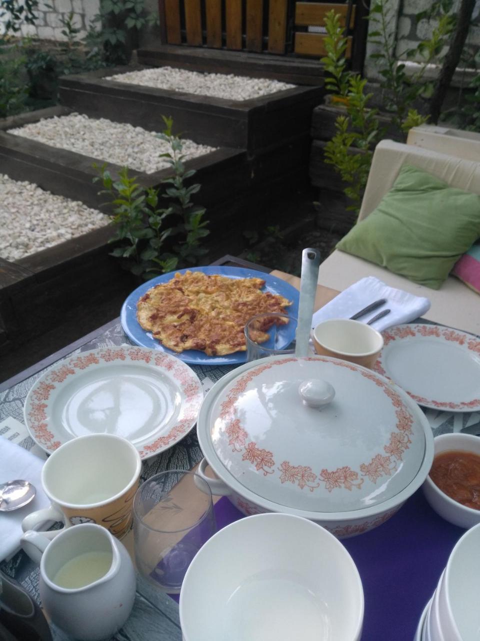 Art House Sweet Home Shymkent Eksteriør billede